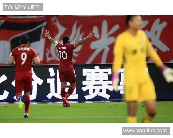 中超焦点战建业迎战上港争夺季后赛资格全力以赴展现球队实力